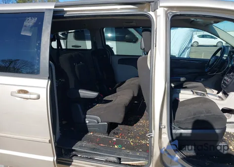 2013 Dodge Grand Caravan Sxt z USA, uszkodzony, nr VIN 2C4RDGCG1DR598804